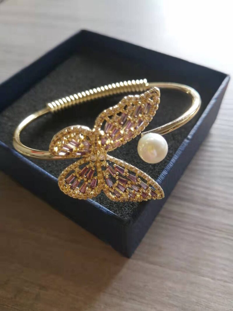2f37c877-1e20-4088-aa51-622581ba5269.jpg Women's Vintage Hollow-Out Bracelet | Elegant Fashion Cuff Bangle Jewelry