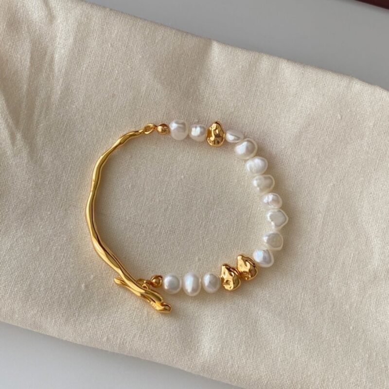 Women's Fashion French Retro Patchwork Bracelet